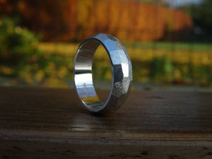 Men’s Textured 6mm Wedding Band